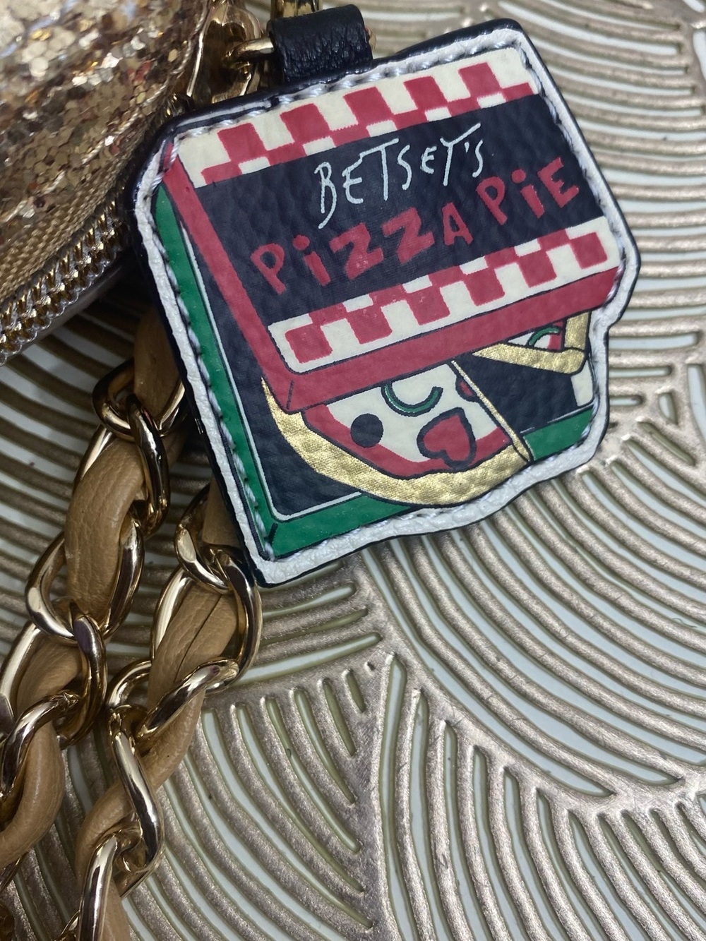 Betsey Johnson Gold Glitter Pizza Slice with Red Heart Details Clutch Wristlet - Picture 4 of 7
